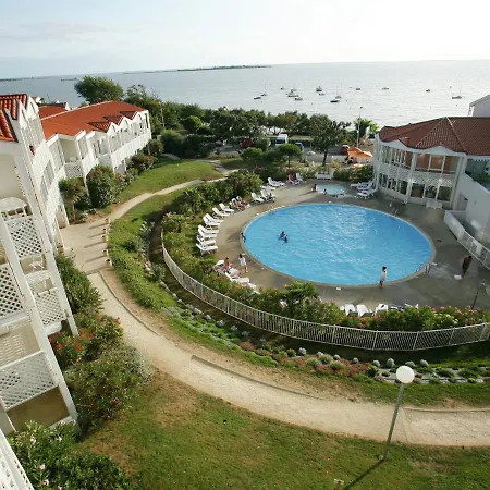 דירה With A View On The Pool Or Near Boyard פוראס